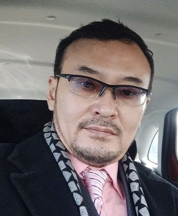 Амир Жумаханов